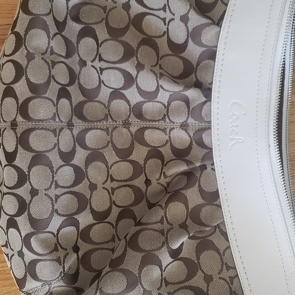 Coach purse - Picture 5 of 8